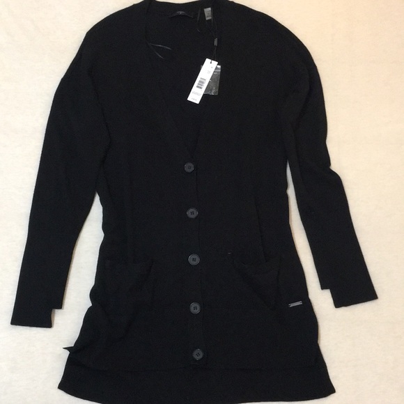 T Tahari Sweaters - T Tahari long sleeve black cardigan 🖤